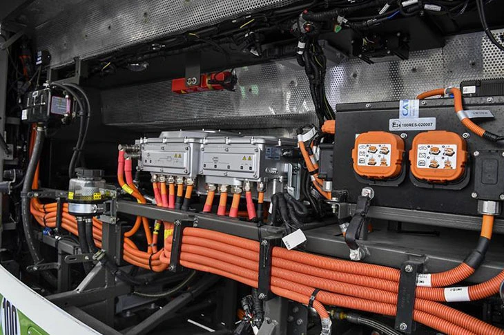 High voltage wiring harness in EV battery system